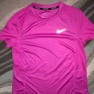 Small pink Nike T-shirt